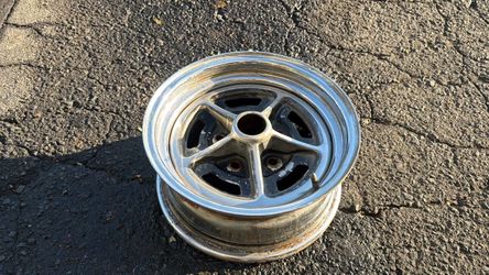 One 14 Inch Buick Rally Wheel 5x4.75 Lugs Fits Disk Or Drum Brakes Chevy and GM Cars