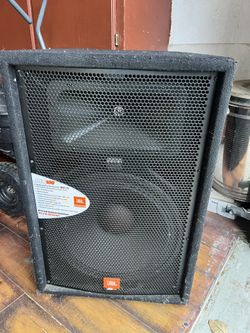 ***JBL Speaker Party box ***