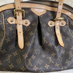 woman’s handbag