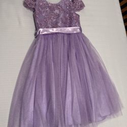 Girls Dress ( Size 5/6)
