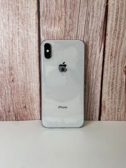 iPhone XS - Unlocked - 64GB