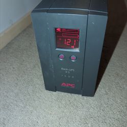 APC Back-UPS 1500 BX1500LCD