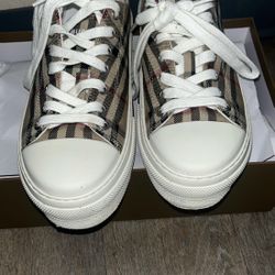 Burberry Shoes 