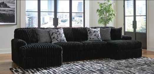 Midnight-Madness 3-Piece Sectional with Double Chaise