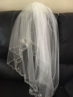 Davids bridal 2 tier Veil