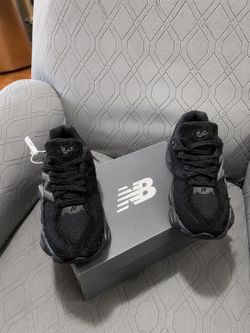 New balance shoes