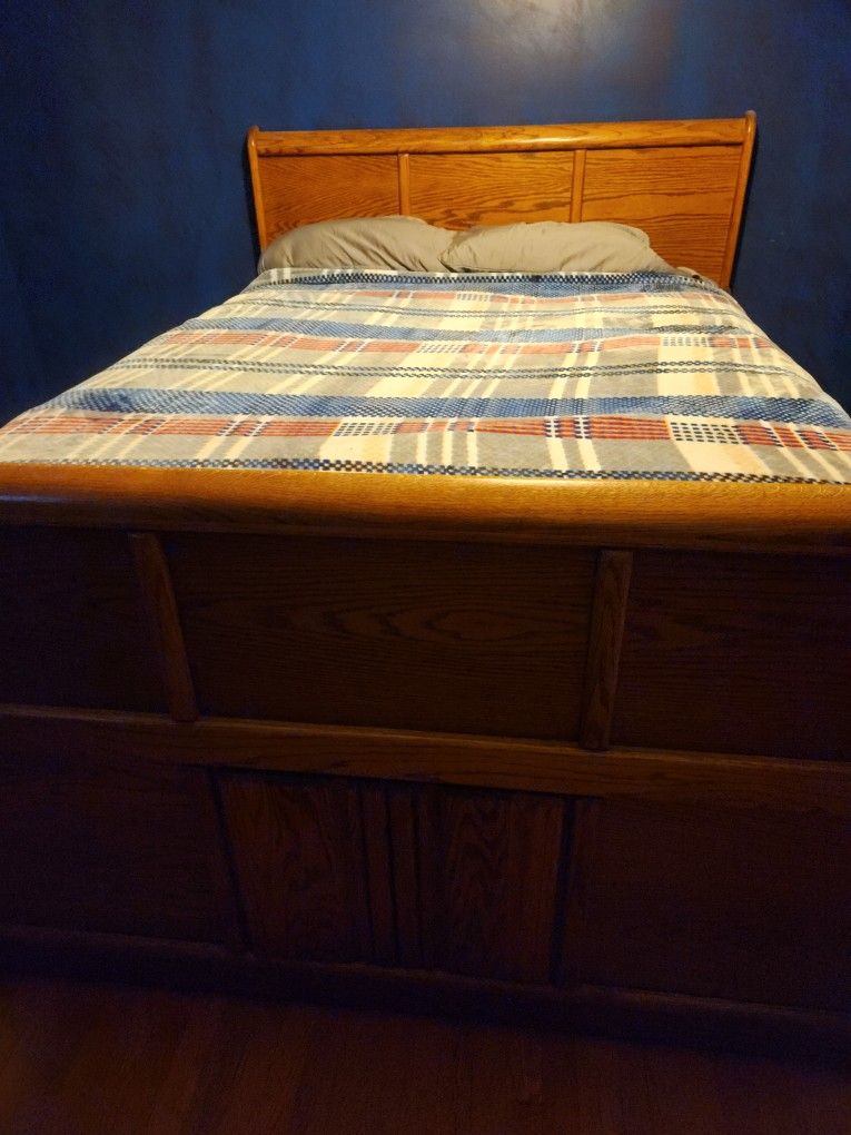 Queen Storage Bed for Sale in Ottawa, IL OfferUp