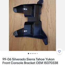 03-06 Silverado GMC Center Console bracket 
