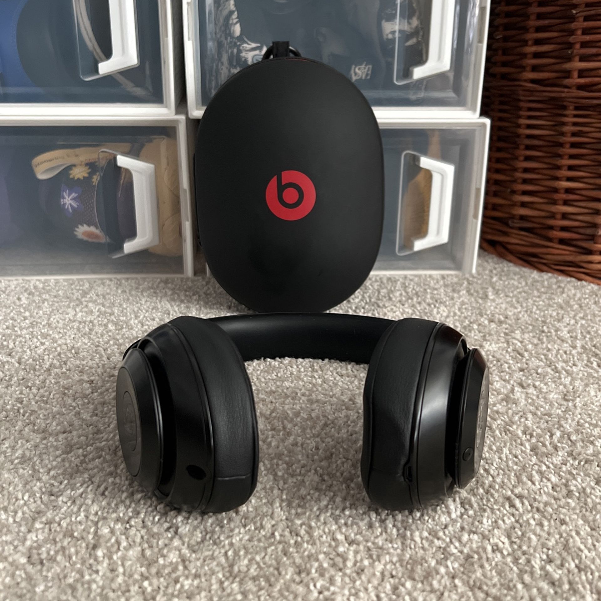 Beats Studio 3 Wireless With Case