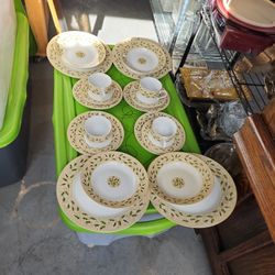 20 Piece Gybson Fine China Chritmas