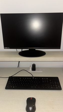 Desktop, keyboard and mouse