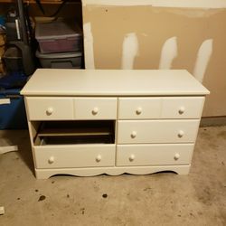 White Ivory Dresser