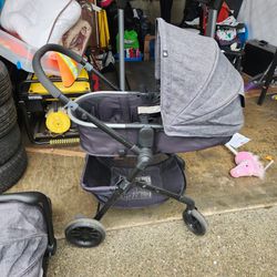 baby car seat/bassinet/stroller 