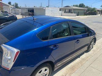 2011 Toyota Prius Hybrid Clean Runs Great