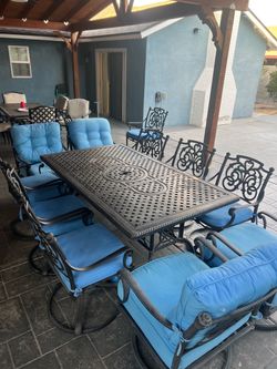 Outdoor table and chairs