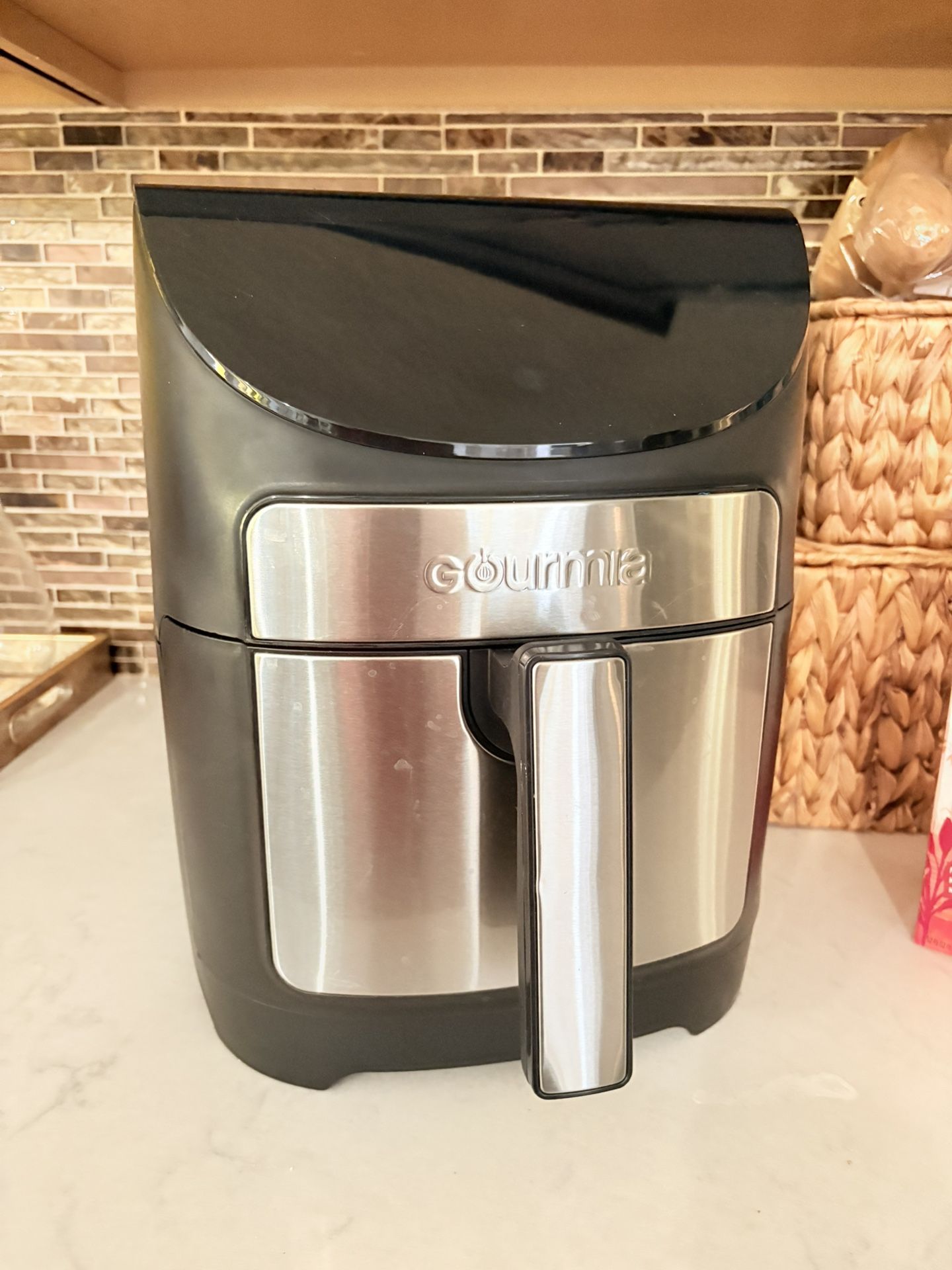 Gourmia air fryer 7 qt - used once- $95 Value
