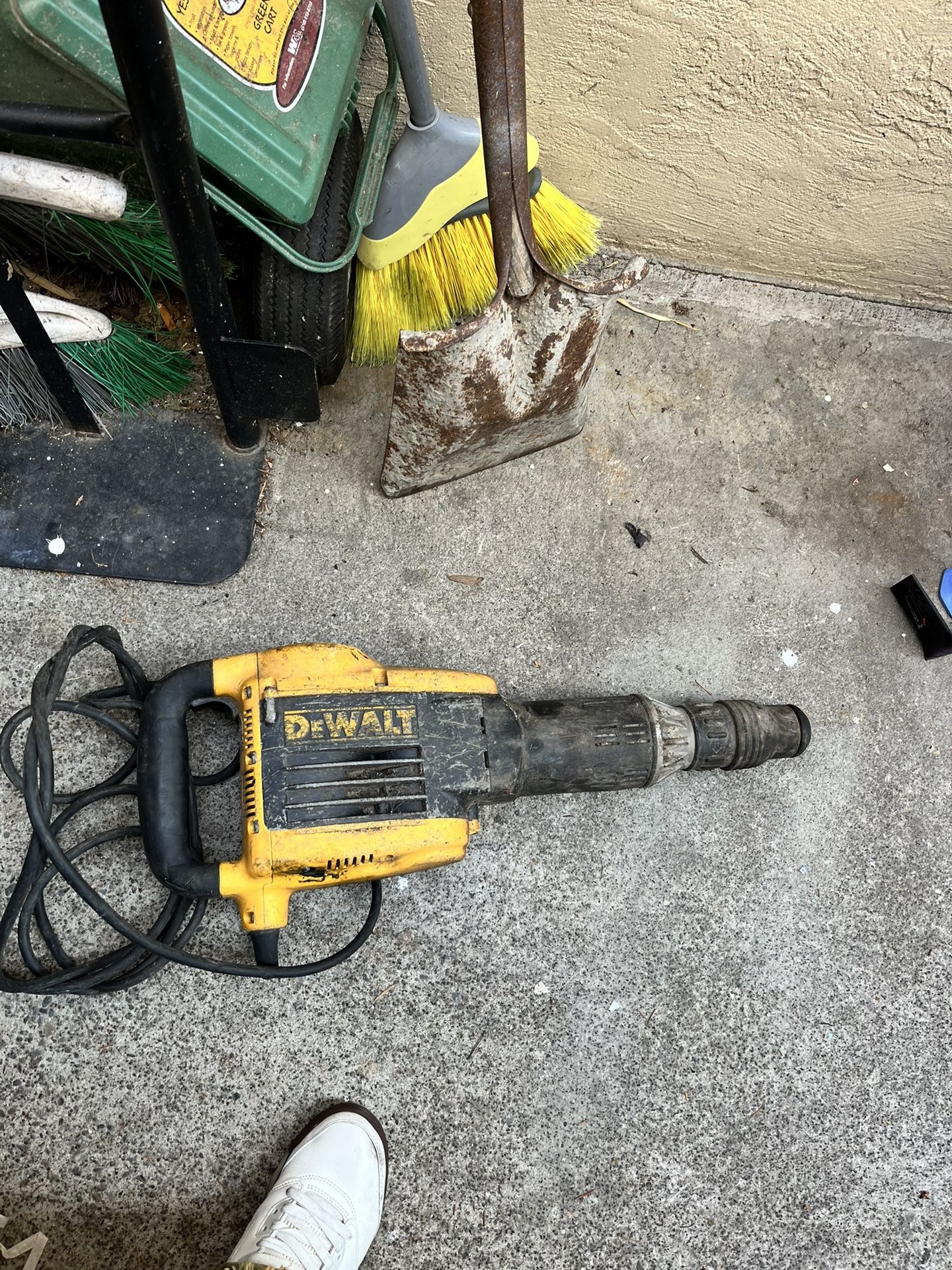 Dewalt Demolition Hammer