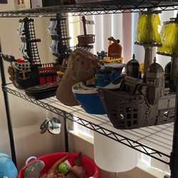 Pirate Ship Toy Boats 