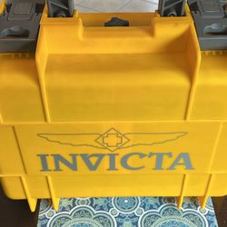 Invicta 8-slot Watch Case