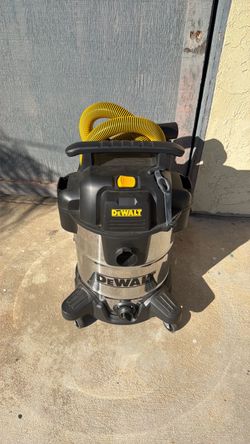 Dewalt 10 gal wet/dry vac