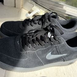 Nike Air Forces Size 10 Mens HQ(contact info removed)e