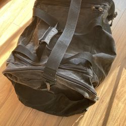 Black Very Sturdy Duffel Bag… Read Description 