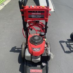 Craftsman Pressure Washer 3000 Psi 2.4 gpm 