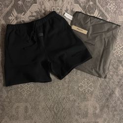 essential fear of god shorts