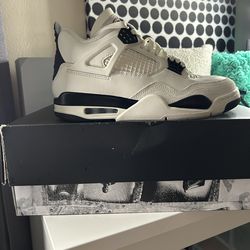 Nike Air Jordan 4 Retro OG. Size 9.5