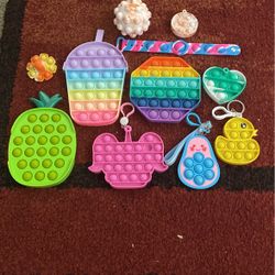 Fidget Toys,popits,keychains Etc
