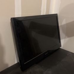 HD TV ~30-40 In 