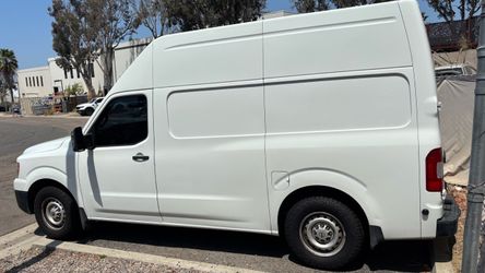 Nissan NV 2500 HD