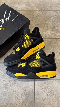 Jordan 4 Thunder 2023