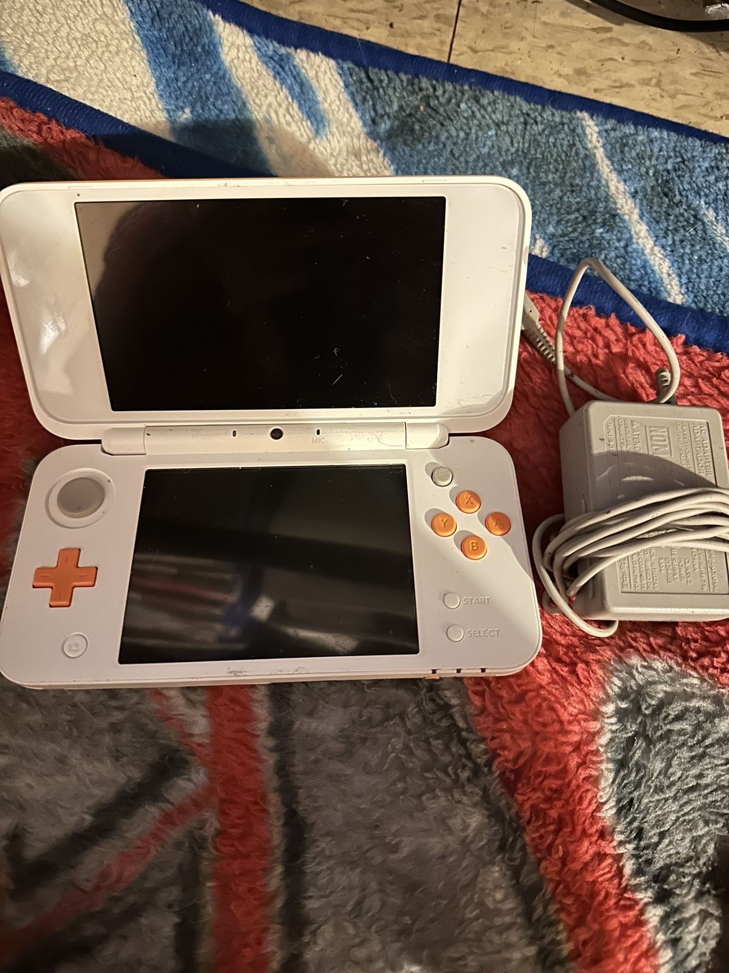 Nintendo New 2ds XL White/Orange