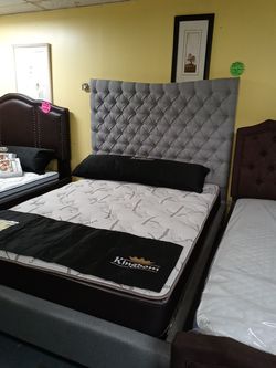 Queen Bedframe