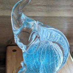 Art glass elephant Murano Style Paperweight, Clear With blue and silver figurine No chips or cracks Please see photos for more details