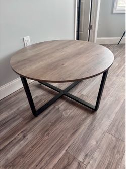 Round coffee table