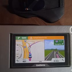 Garmin Drive 6 USA LMT-S, Comes With New Dash Holder
