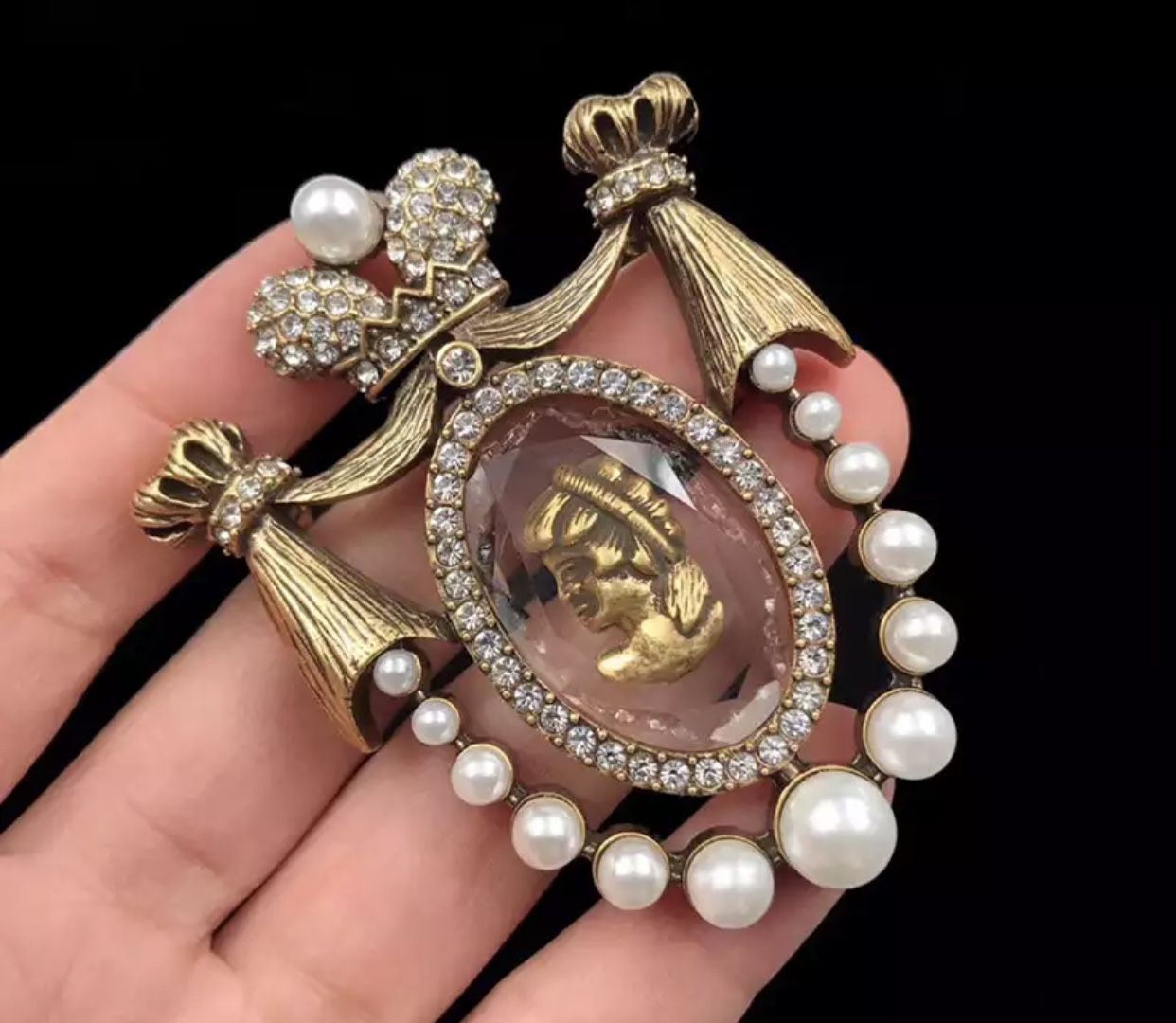Crystal & Pearl Brooch