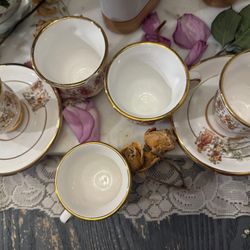 Vintage Greek Porcelain Cups | 24K Gold | Taconnie Greece | 5 Cups + 2 Saucers | Display Set
