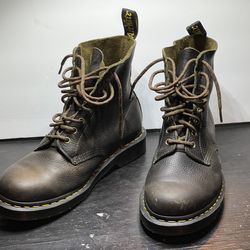 Dr. Martens 1460 Pascal ambassador leather lace up boot