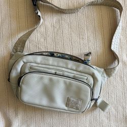 Hitch Matte Luxe VL Belt Bag