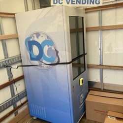 2023 Omni Vending Machine 