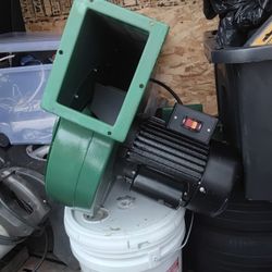 CENTERAL MACHINERY DUST COLLECTOR 2HP 120V 60HZ 14A 3450RPM 97869