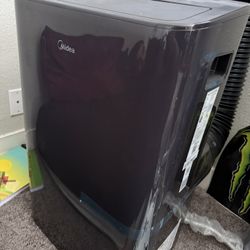 Midea 10,000 BTU Smart Portable Air Conditioner With Heat