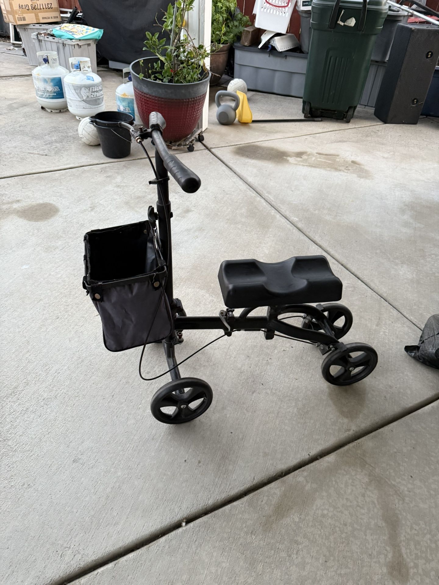 Knee Scooter Great Condition  $99  or Best Offer