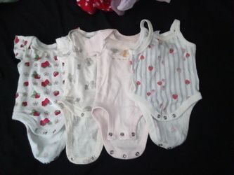 Baby girl clothes size preemie to 0-3 months