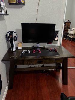 Desk With Drawer