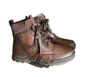NWT Gödik Yago urban man’s boost size 12