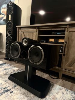 Triangle Genese Voce Center Speaker (Piano Black) + FREE Revel C Stand